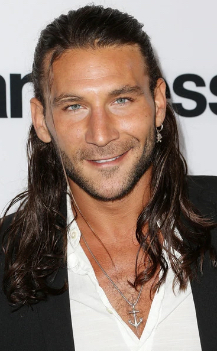 Zach McGowan